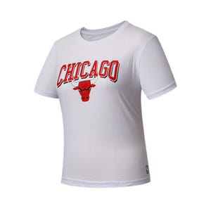 NBA Core Women Team Logo Print Regular Fit T-Shirt Bulls - White