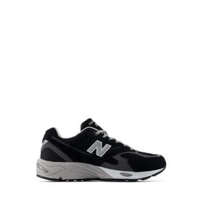 880R Unisex Sneakers - Black
