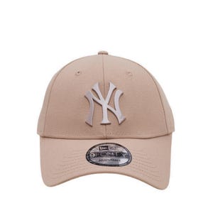 940 Gradient Metal Badge Neyyan Unisex Caps - Camel