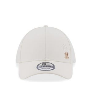 9FORTY Stack Emb Metal Badge New York Yankees Unisex Caps - Chrome White