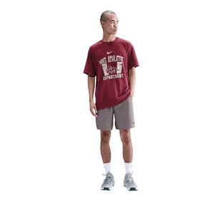 Dri-FIT Form Men's 7" Unlined Versatile Shorts - Brown