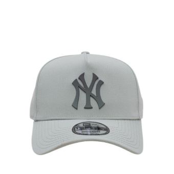 940Af Gradient Metal Badge Neyyan Unisex Caps - Green