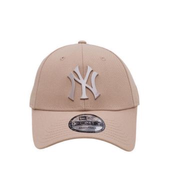 940 Gradient Metal Badge Neyyan Unisex Caps - Camel