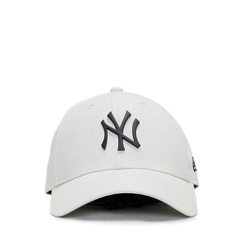940 Black Metal Badge Neyyan Ivory Men's Caps - Ivory