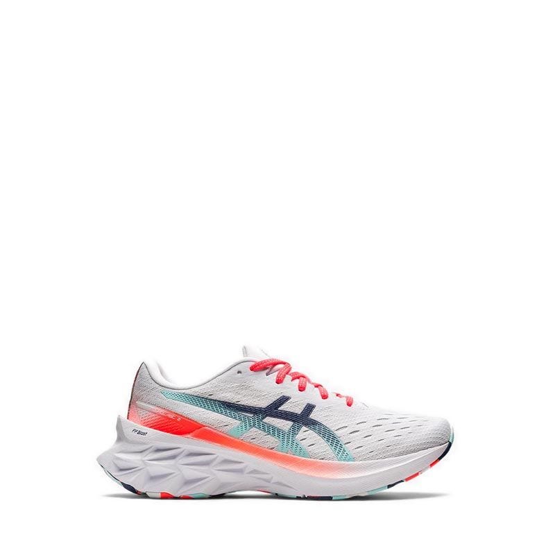 novablast women's running shoes